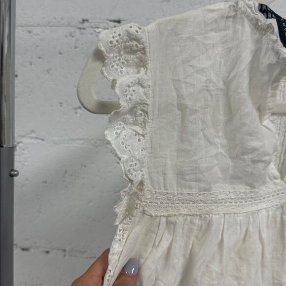 Zara Cream Lace Detail Top (Missing Back Top Button) - Size Small Sleeveless Top - Picture 3 of 4